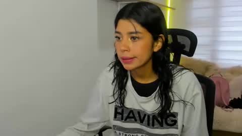 aysha_winxx online show from October 17, 1:25 pm