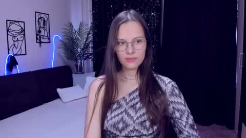 AyumiCherry online show from March 18, 7:02 am