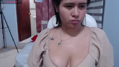 Azyl bunny online show from February 9, 3:53 am