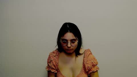 azumi_chan_ online show from January 8, 10:58 pm