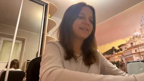 Niki online show from June 8, 3:13 pm
