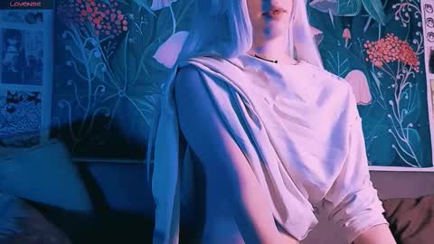 Snapshot of babe_moister chatting on September 14, 7:39 am babe_moister online show from September 14, 7:39 am