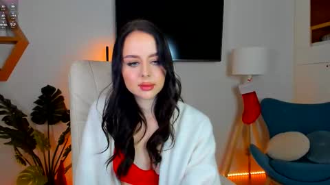 Baby   Lola online show from December 19, 7:55 am