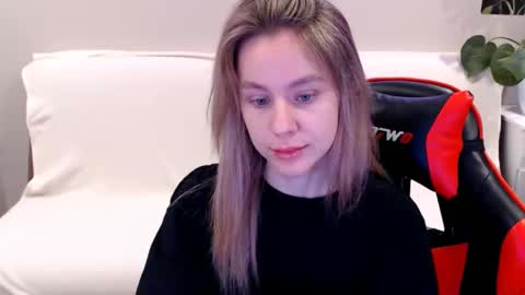 baby_kitte online show from February 13, 2:45 am