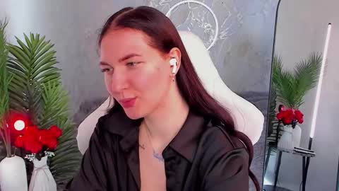 Sophia online show from March 25, 3:56 am