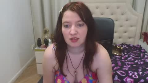 Angela online show from April 9, 12:10 pm