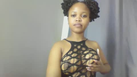 Snapshot of babyy_fface25 chatting on October 20, 7:28 pm babyy_fface25 online show from October 20, 7:28 pm