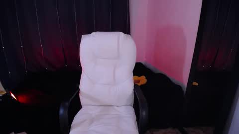 Scarlett online show from December 4, 6:39 pm