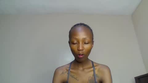 baddie_bunnie online show from April 10, 4:13 pm