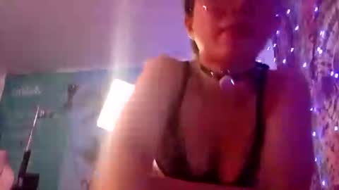 badlilbambi online show from February 9, 3:53 am