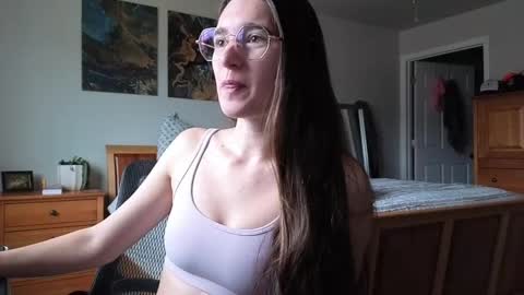 Bambi Farrina online show from February 21, 9:26 pm