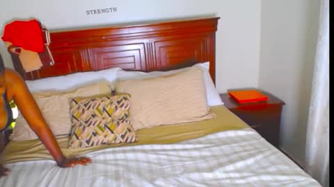 banana_charly online show from November 11, 12:24 pm