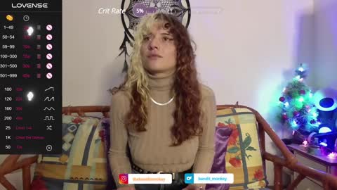 Snapshot of bandit_monkey chatting on December 19, 2:12 am V E R O N I C A online show from December 19, 2:12 am
