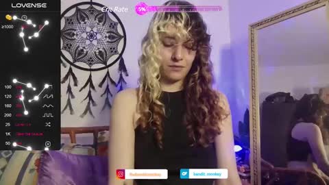 Snapshot of bandit_monkey chatting on February 27, 4:41 am V E R O N I C A online show from February 27, 4:41 am