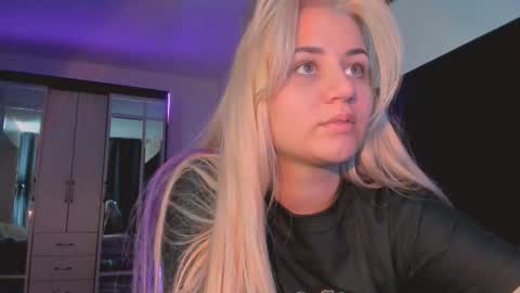 Snapshot of barbarasiren chatting on October 12, 3:58 pm barbarasiren online show from October 12, 3:58 pm