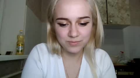 barbie___girl online show from March 12, 7:05 pm