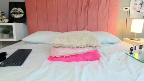 Barbie lorens online show from August 6, 1:07 pm
