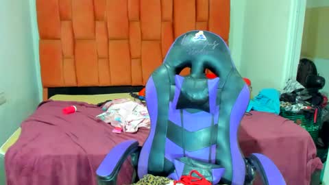 barbara roberts online show from December 10, 2:48 am