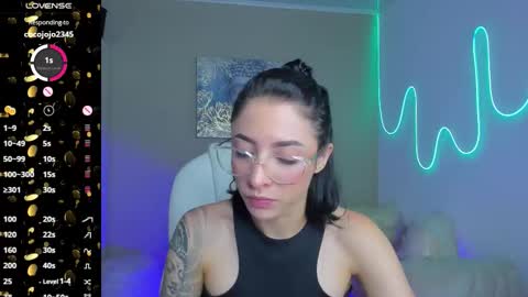 Snapshot of barbiie_scoth chatting on October 25, 10:27 pm Barbie Scot online show from October 25, 10:27 pm