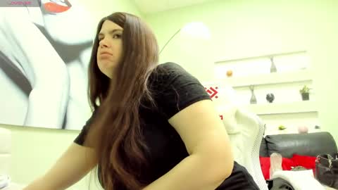 battymoll online show from April 8, 3:47 pm