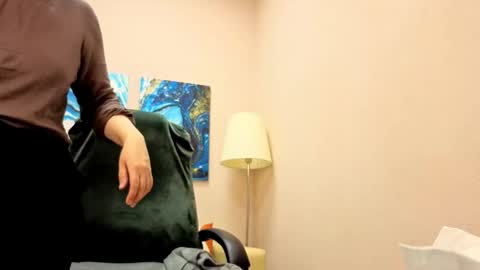 battymoll online show from October 5, 3:39 pm