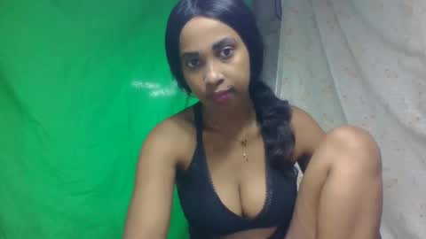 bavianona online show from November 17, 1:01 pm