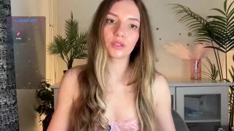 Kris online show from March 27, 3:13 pm