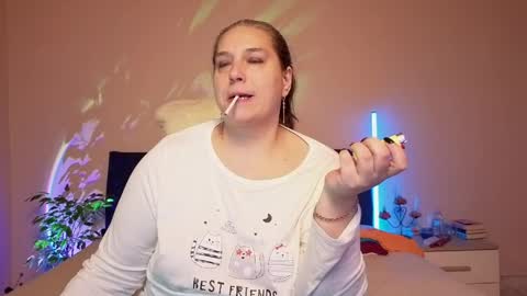 Love online show from April 17, 1:19 am