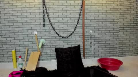 Meduza  online show from October 27, 4:35 pm