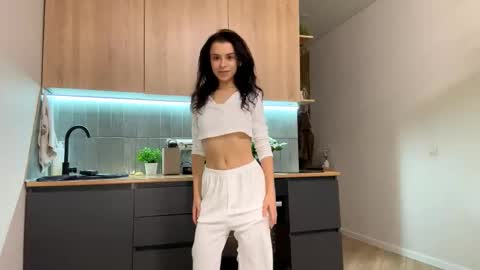 Katie online show from October 15, 9:01 am