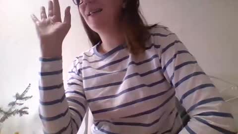 BeatriceTender online show from April 19, 7:16 pm