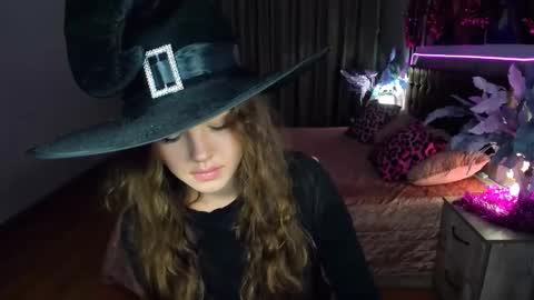 BeatriceWild online show from January 11, 12:21 pm