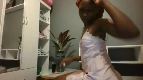 Lil stunner online show from February 5, 6:59 pm