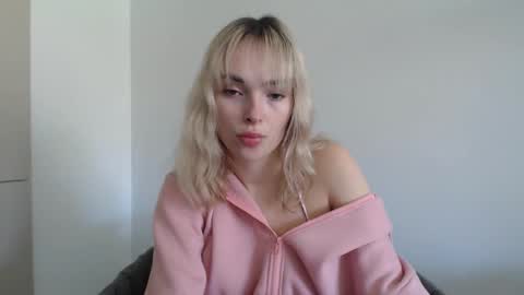 POLLY online show from September 26, 10:02 am