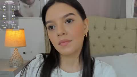 Snapshot of beautyari_ chatting on March 4, 12:22 pm Ariana Reyes online show from March 4, 12:22 pm