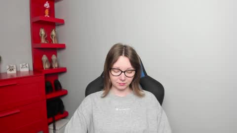 Zoe online show from April 24, 5:32 am