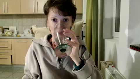 Snapshot of bebacksooon chatting on October 2, 6:46 pm Raluca online show from October 2, 6:46 pm