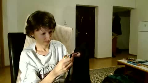 Snapshot of bebacksooon chatting on December 21, 4:25 pm Raluca online show from December 21, 4:25 pm
