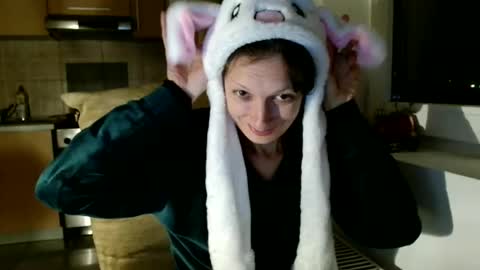 Snapshot of bebacksooon chatting on October 11, 4:31 pm Raluca online show from October 11, 4:31 pm