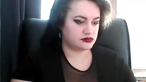 Becca-Van-Boa online show from February 21, 1:55 pm