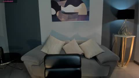 Am Becca online show from February 10, 12:08 pm