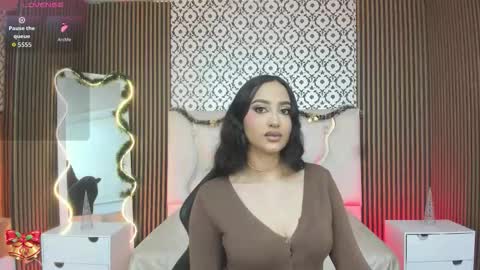 BELLA online show from November 22, 4:20 pm