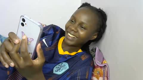 beeswee online show from February 11, 5:26 am