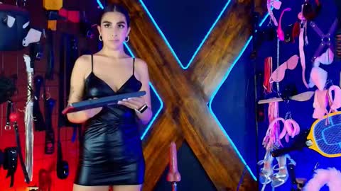 bela_sophie_ online show from March 3, 3:23 am