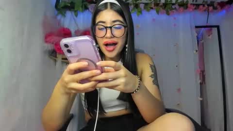 modelo independiente online show from December 18, 2:49 am