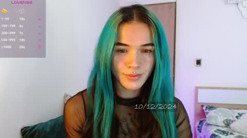   online show from December 10, 4:17 pm