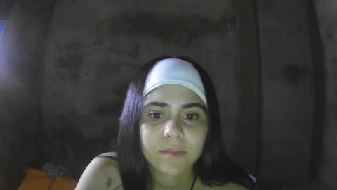 bella5556688 online show from July 16, 11:53 pm