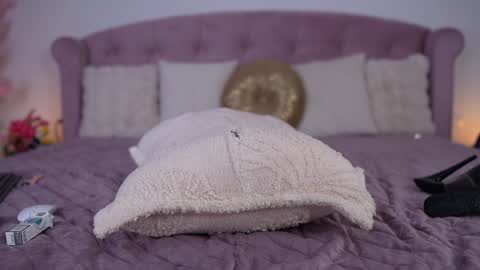 Emma  Bella online show from March 25, 12:38 am