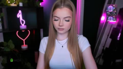 Bella online show from April 8, 11:45 am