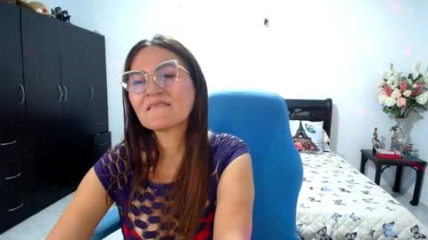 Bella online show from January 15, 1:33 am